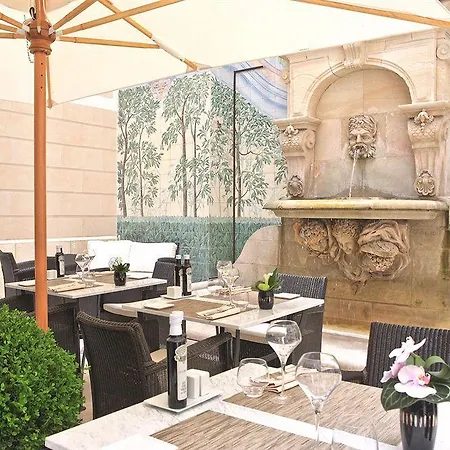 Castille – Starhotels Collezione 5*