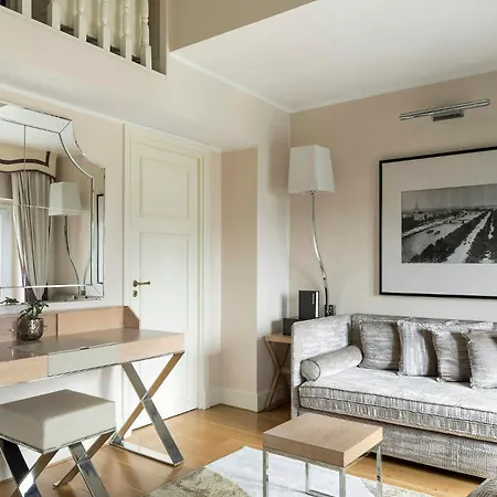 Castille - Starhotels Collezione Hotel